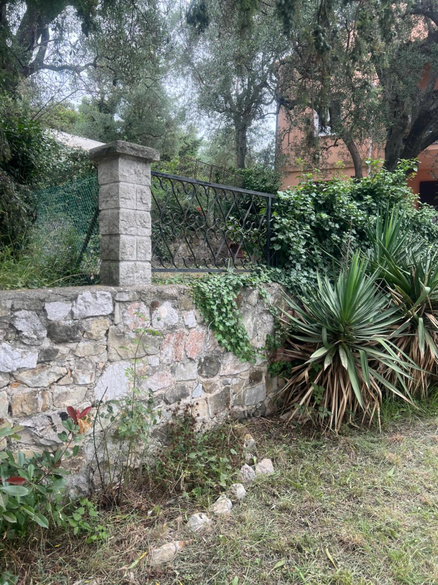Bas De Villa Vue Mer Eze Village Esterno foto